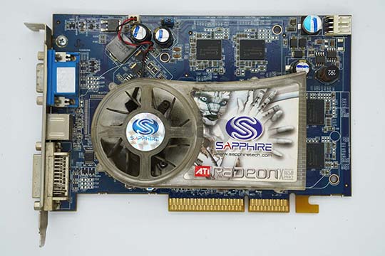 蓝宝石SAPPHIRE Radeon X1650 Pro 256MB AGP 显示卡（ATI Radeon X1650Pro芯片）